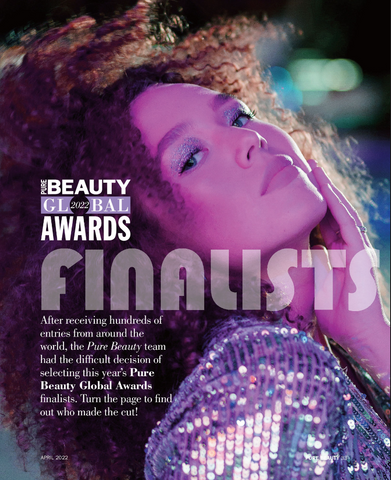 Page des finalistes dans Pure Beauty Magazine, numéro d'avril.