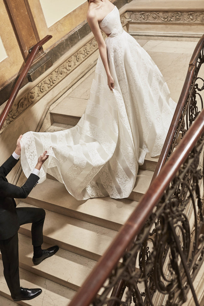 Xu hướng áo cưới Xuân Hè 2019 Carolina Herrera Bridal 2019