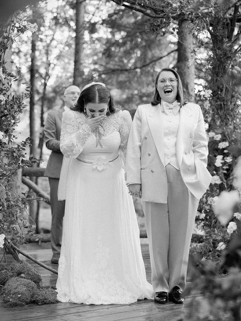 beanie feldstein and bonnie chance roberts wedding