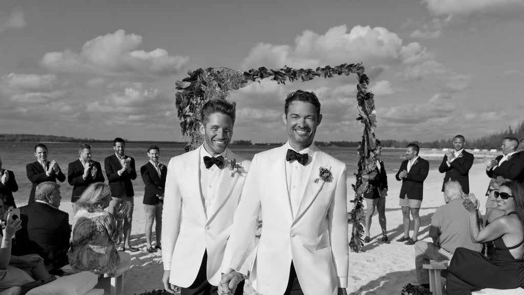 The Dress Code Was “Beach Chic” For This Wedding in Harbour Island 