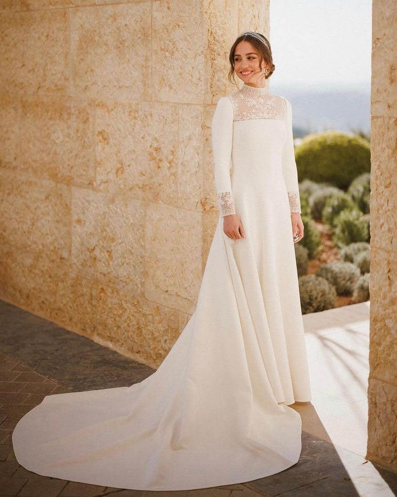 áo cưới cổ cao công chúa jordan