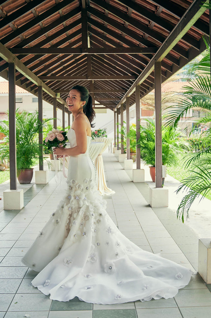 áo cưới đính hoa 3D voan organza