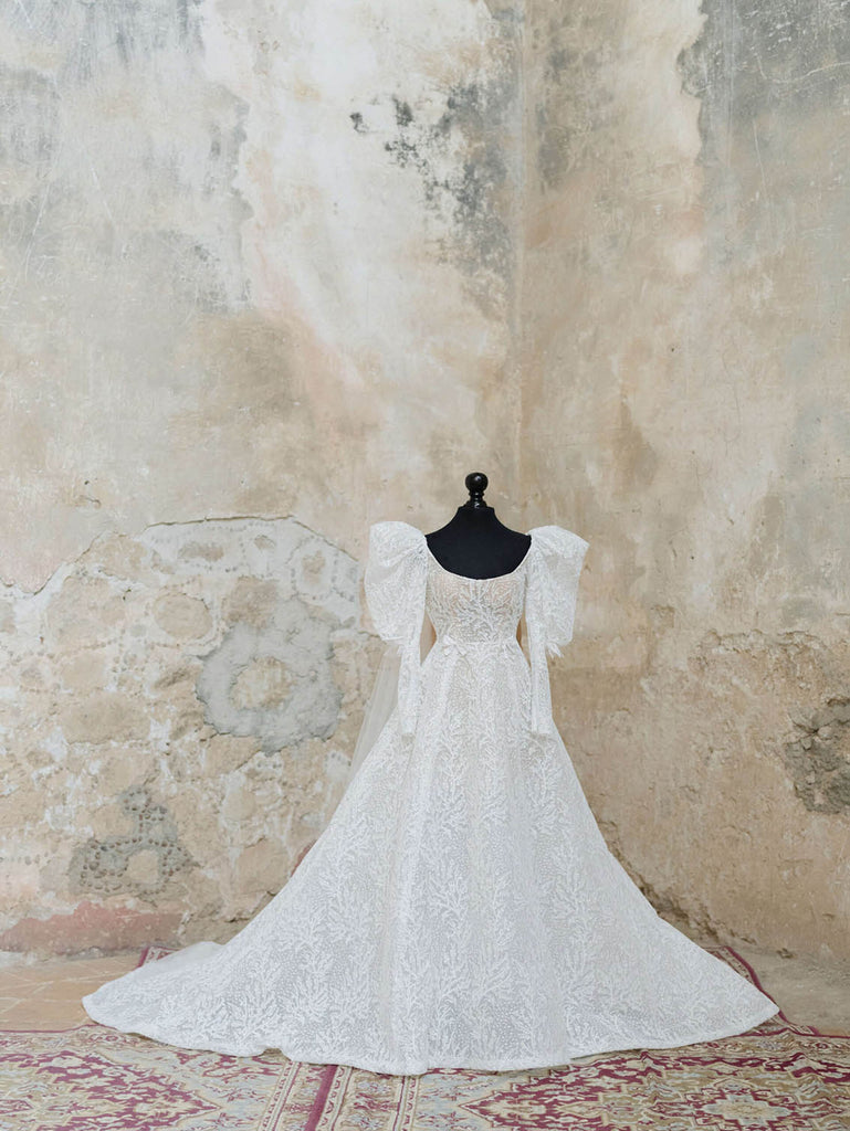 thiết kế áo cưới chủ đề cổ tích