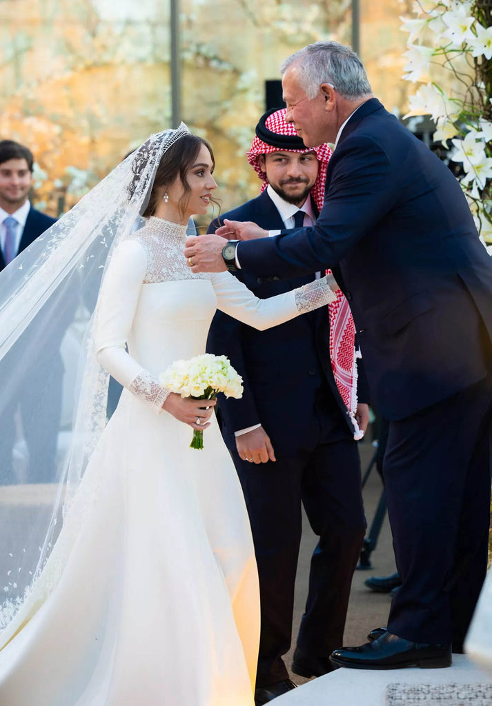 váy cưới thiết kế riêng công chúa jordan