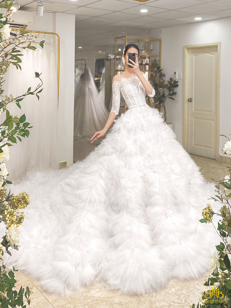 áo cưới xếp bèo haute couture thiết kế riêng meera meera