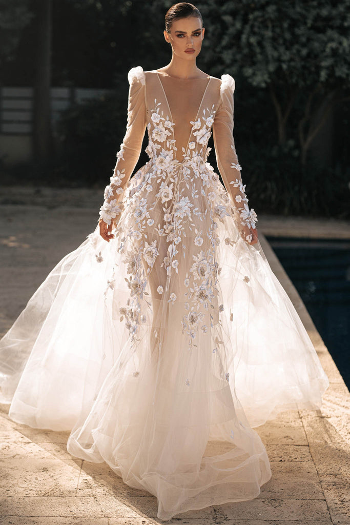 áo cưới xuyên thấu đính ren hoa 3D