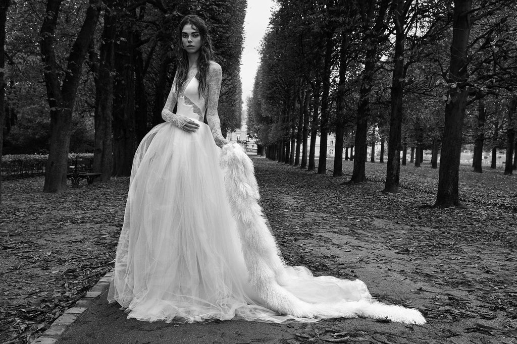 Áo cưới Vera Wang 2018. Vera Wang Thu Đông 2018. Địa chỉ may áo cưới đẹp Sài Gòn. Địa chỉ may áo cưới công chúa TP HCM. Áo cưới Meera Meera. Áo cưới cao cấp Meera Meera Fashion Concept. May áo cưới Vera Wang.