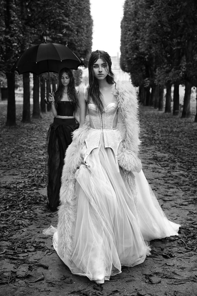 Vera Wang Bridal Fall 2018. Áo cưới công chúa Vera Wang Thu Đông 2018. Địa chỉ may áo cưới Vera Wang. Địa chỉ may áo cưới đẹp Sài Gòn. Áo cưới cao cấp Meera Meera Fashion Concept.