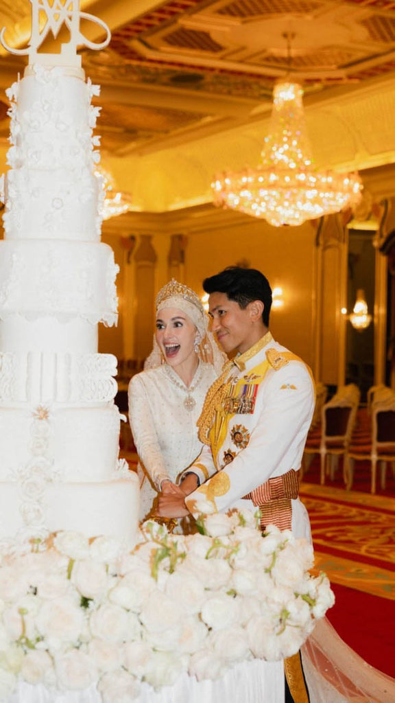 bánh cưới thiết kế riêng cho đám cưới hoàng gia brunei