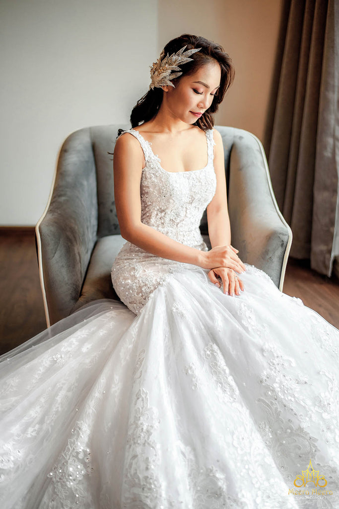 couture u neck wedding dress