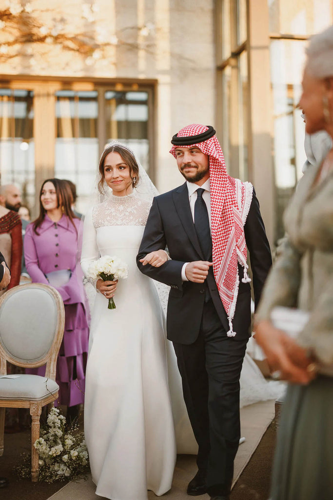 công chúa jordan mặc áo cưới dior