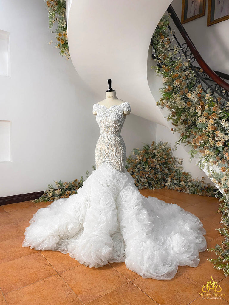 crystal applique wedding dress trends 2025