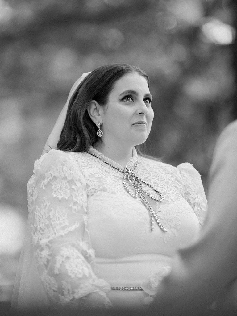 đám cưới diễn viên beanie feldstein