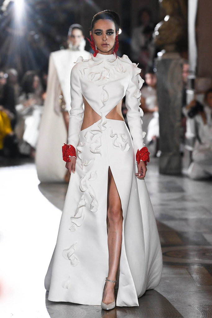 đầm cưới xẻ tà stephane rolland