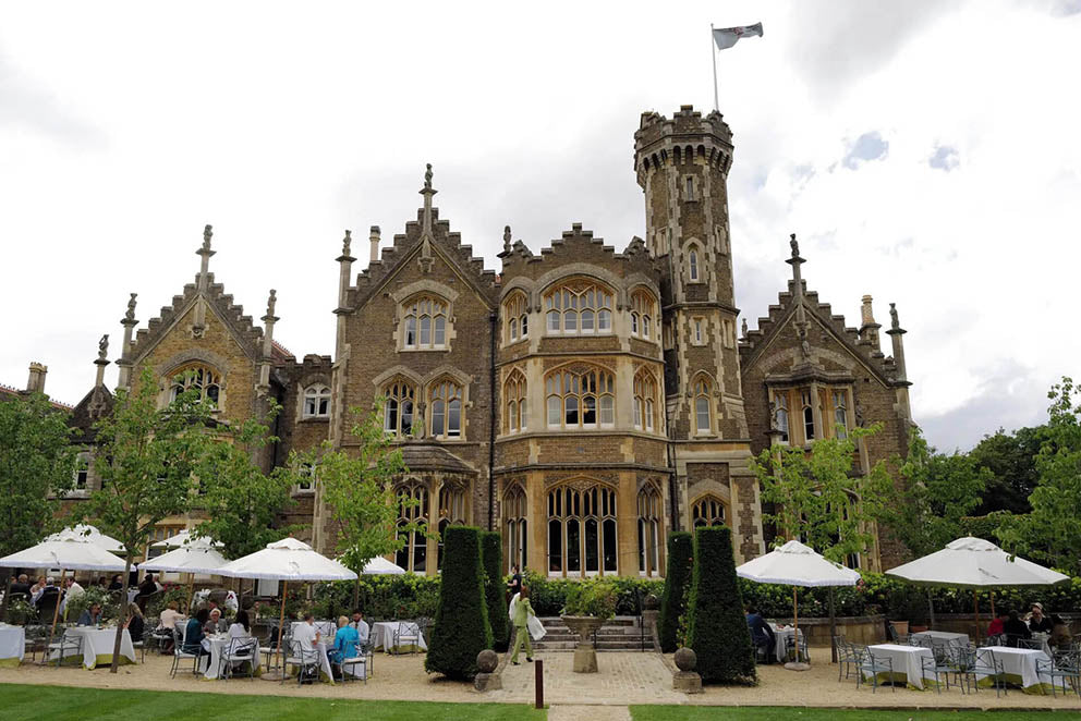 oakley court in windsor