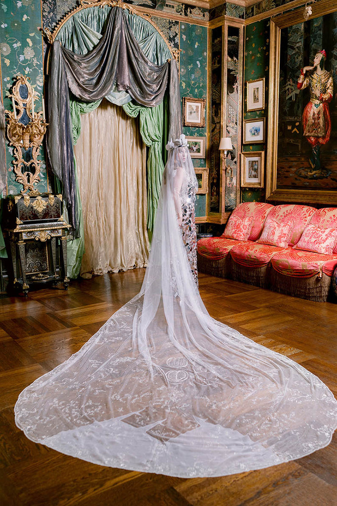 dramatic bespoke wedding veil
