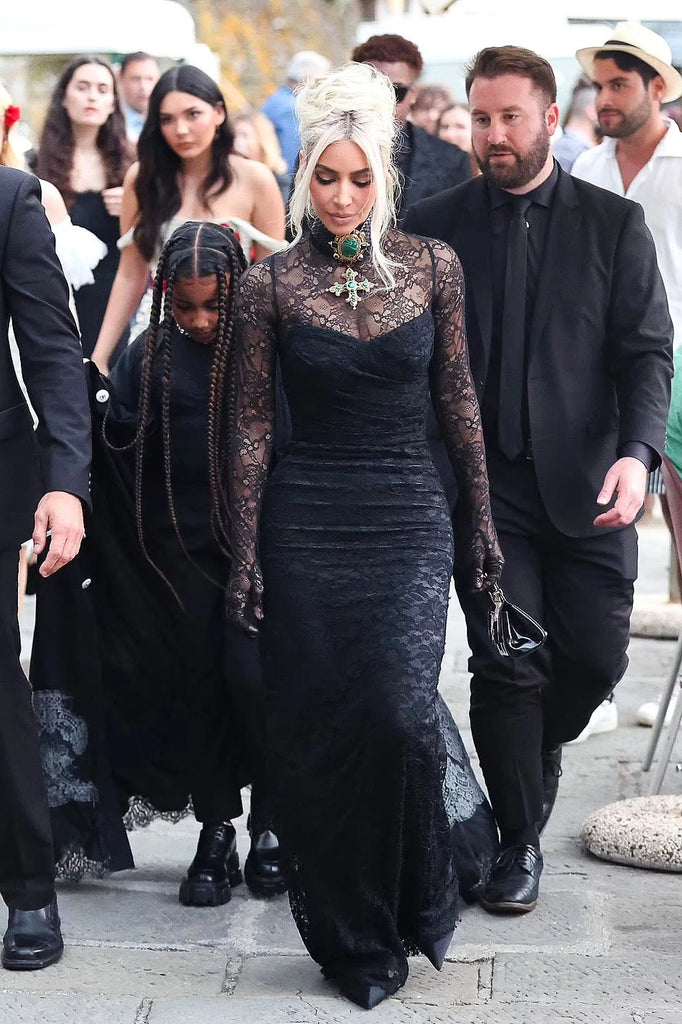Kim Kardashian dự đám cưới Kourtney Travis wedding