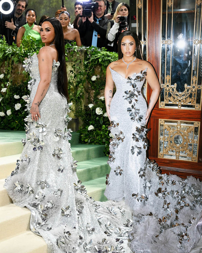 3d floral wedding gown at met gala 2024