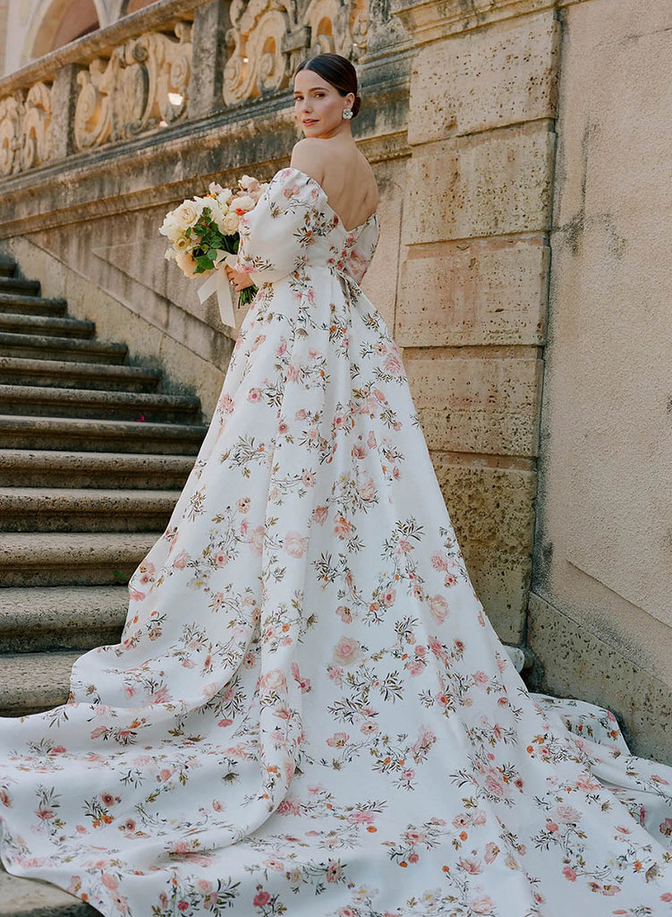 monique lhuillier wedding dress