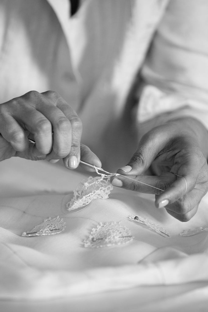 quá trình may đo thiết kế áo cưới