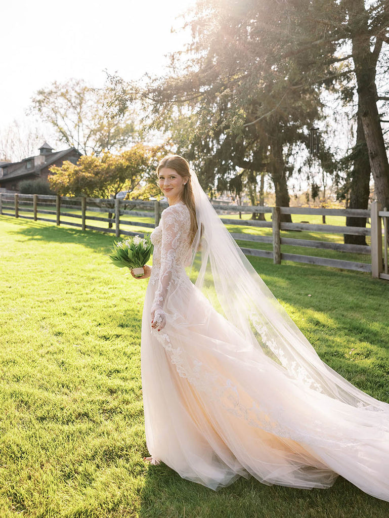 lace veil by vera wang