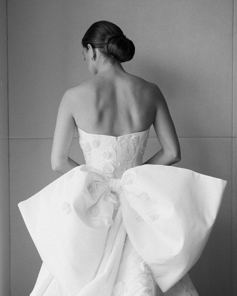 thiết kế váy cưới satin đính hoa 3D