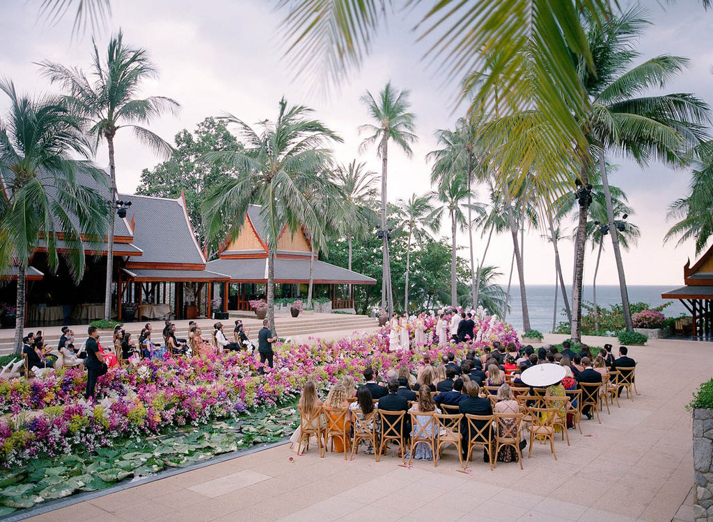 tiệc cưới ngoài trời ở resort amanpuri phuket thái lan