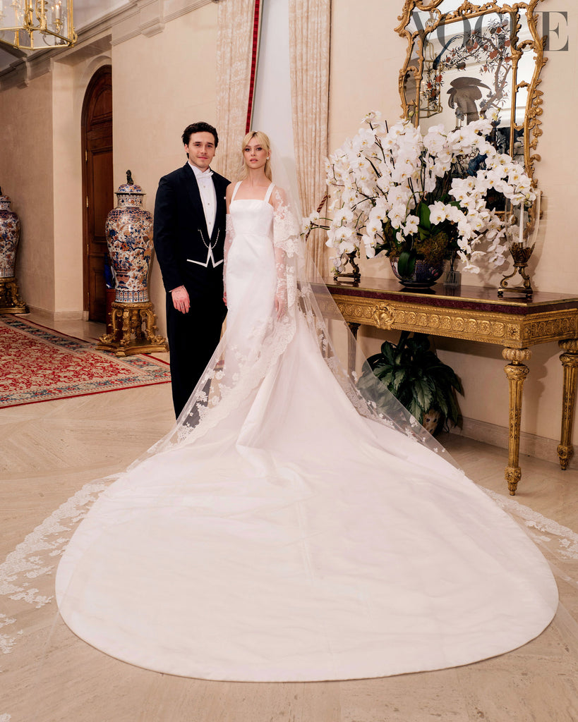 váy cưới Valentino Haute Couture của Nicola Peltz