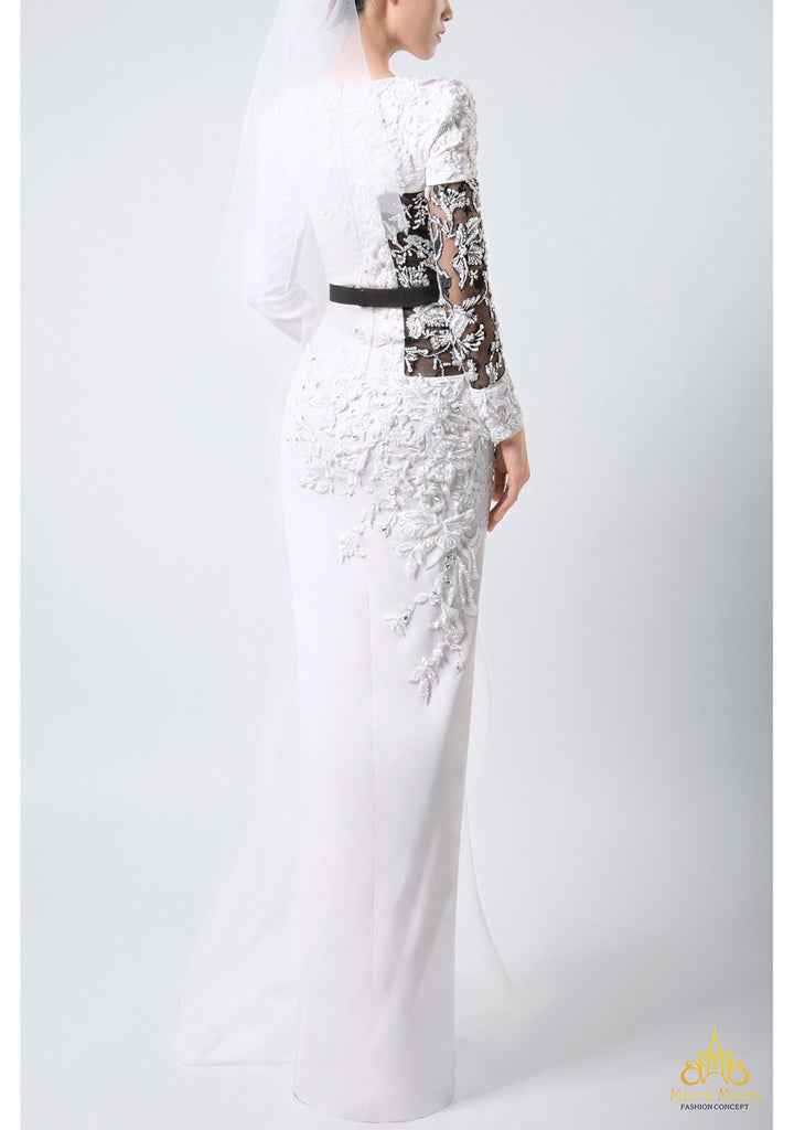 Váy cưới độc bản trắng đen ấn tượng Meera Meera Fashion Concept Black White wedding dress