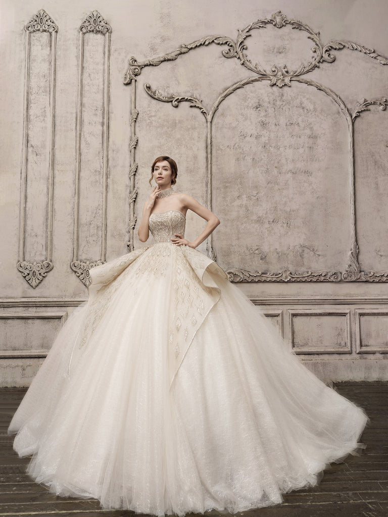 Wedding dress trends for 2022-2023 The Atelier Couture Jimmy Choo Xu hướng áo cưới 2022