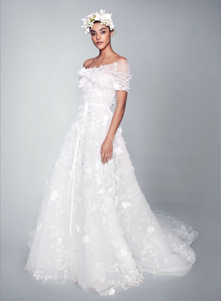 Xu hướng áo cưới váy cưới đẹp nhất mùa cưới 2022 Marchesa Meera Meera Fashion Concept