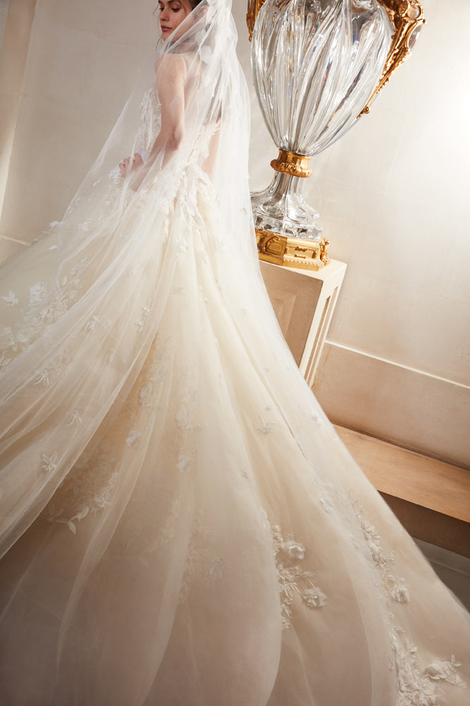 may áo cưới đẹp sài gòn tp hcm meera meera bridal váy cưới công chúa Elie Saab Bridal Spring 2019
