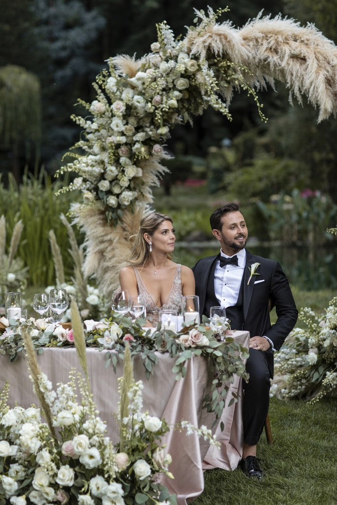 ý tưởng tổ chức đám cưới trong rừng phim "Chạng Vạng" ma cà rồng ashley-greene-and-paul-khoury-wedding19 xuong may ao cuoi meera meera bridal