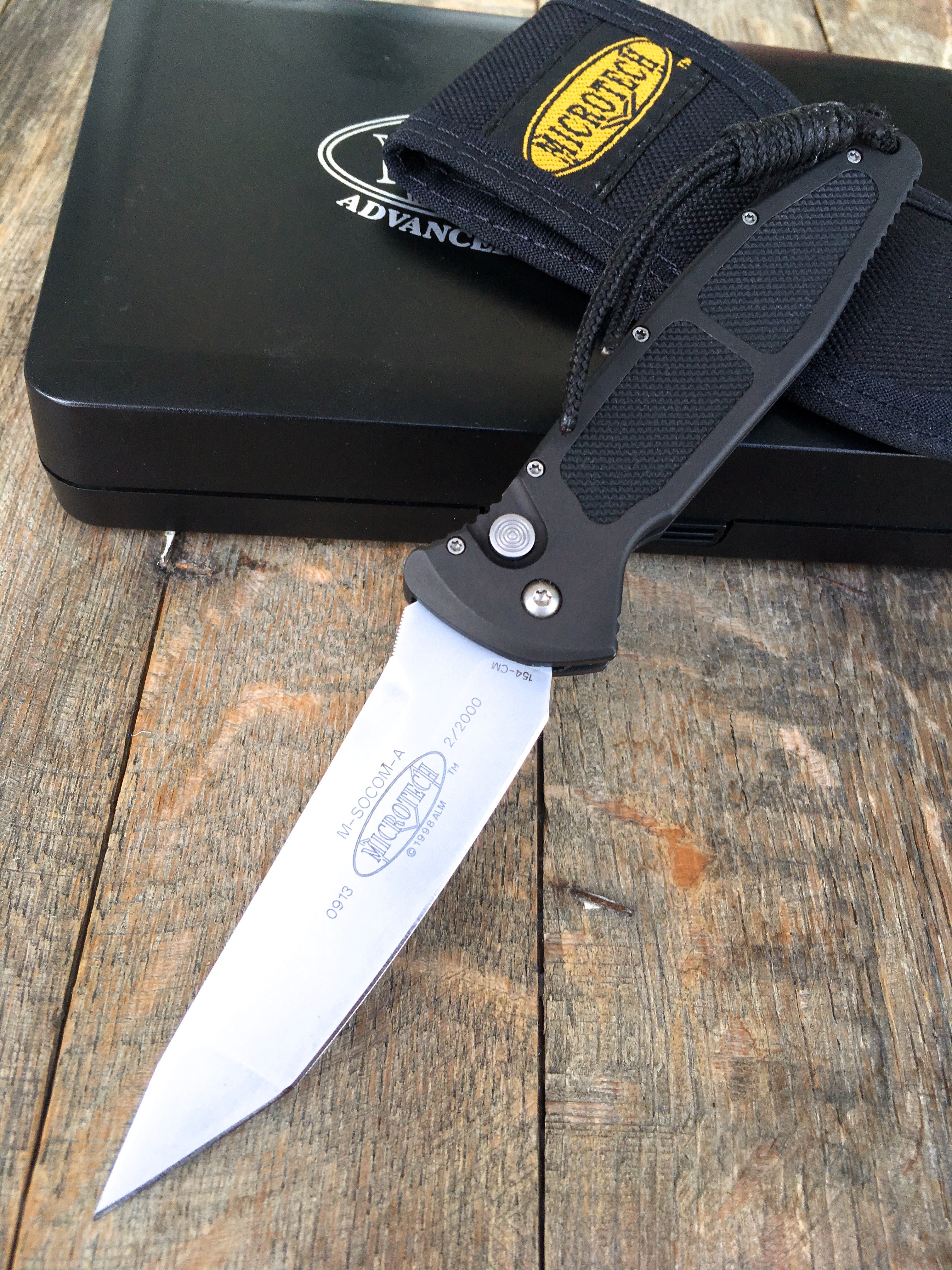 microtech automatic knives