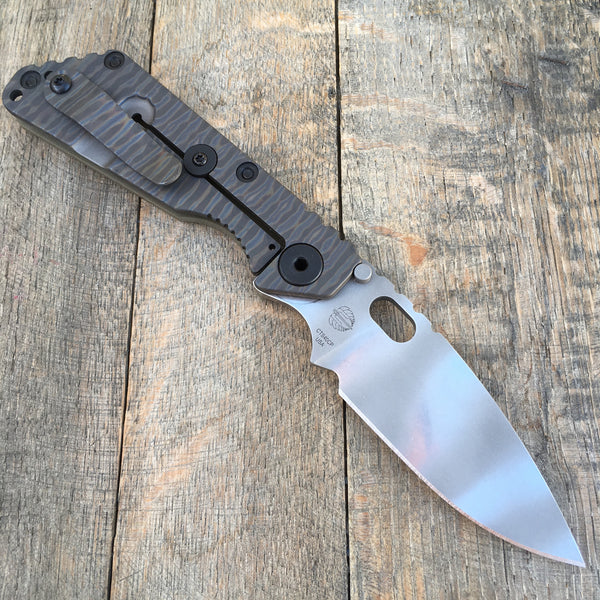 strider knives dealer