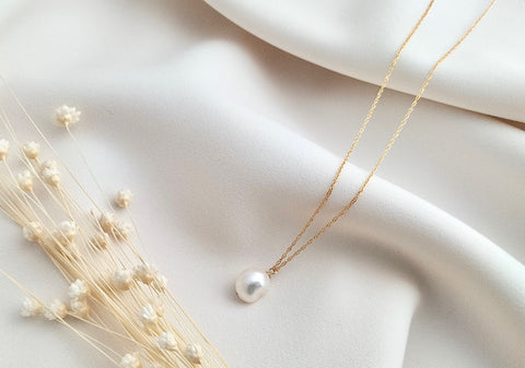 https://aboxformytreasure.com/products/gold-filled-long-pearl-necklace
