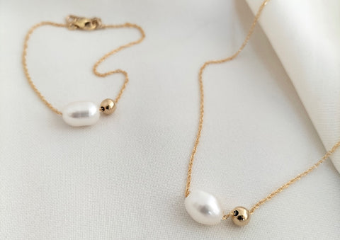 Floating Pearl jewellery