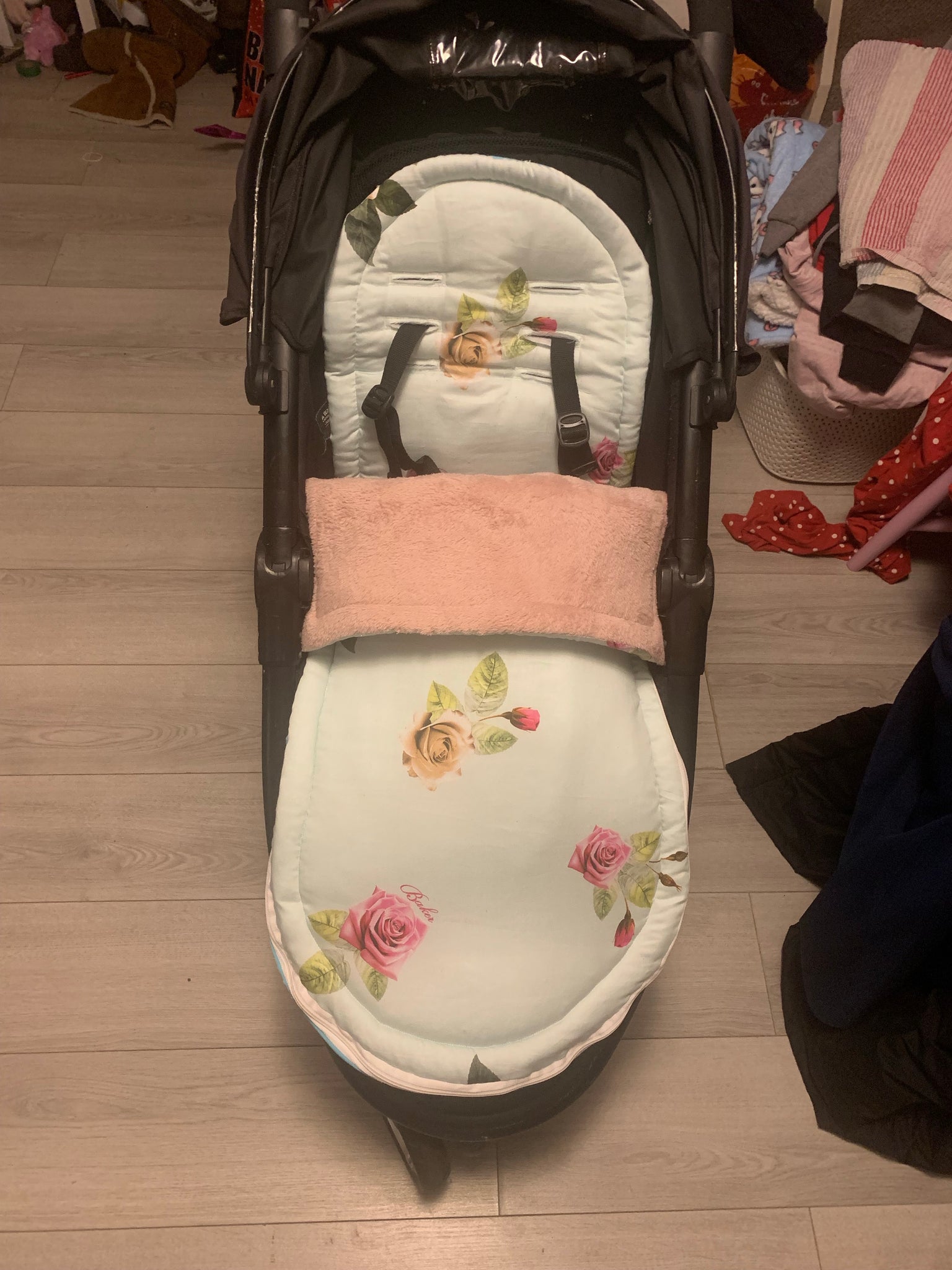 quinny black pram