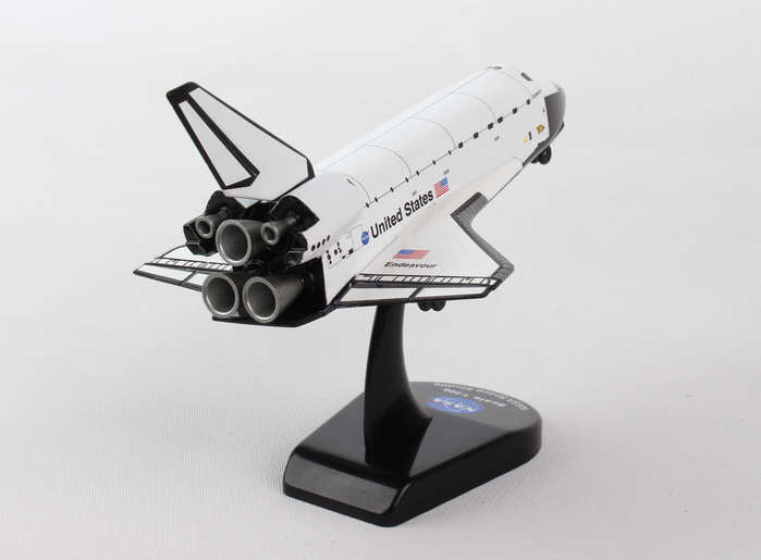 space shuttle endeavour model with cwaler