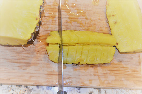 How to slice a pineapple for a smoothie