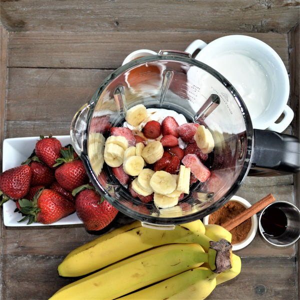 Ingredients in Healthful Seasons' Classic Strawberry and Banana Smoothie: Strawberry, banana, yogurt, honey, cinnamon