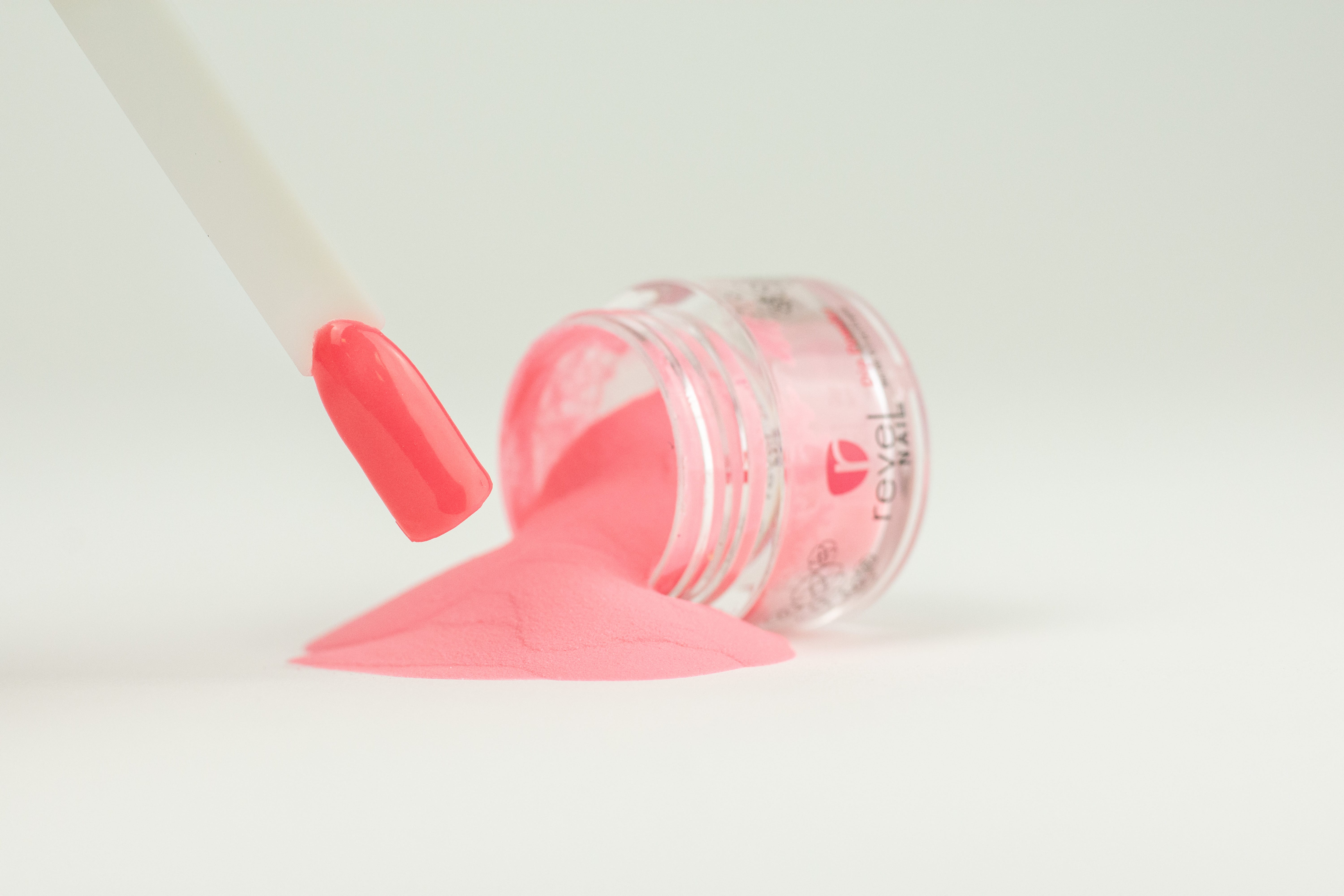 Picture of color of the week, D53 Melanie jar powder/Revel Nail Dip Powder