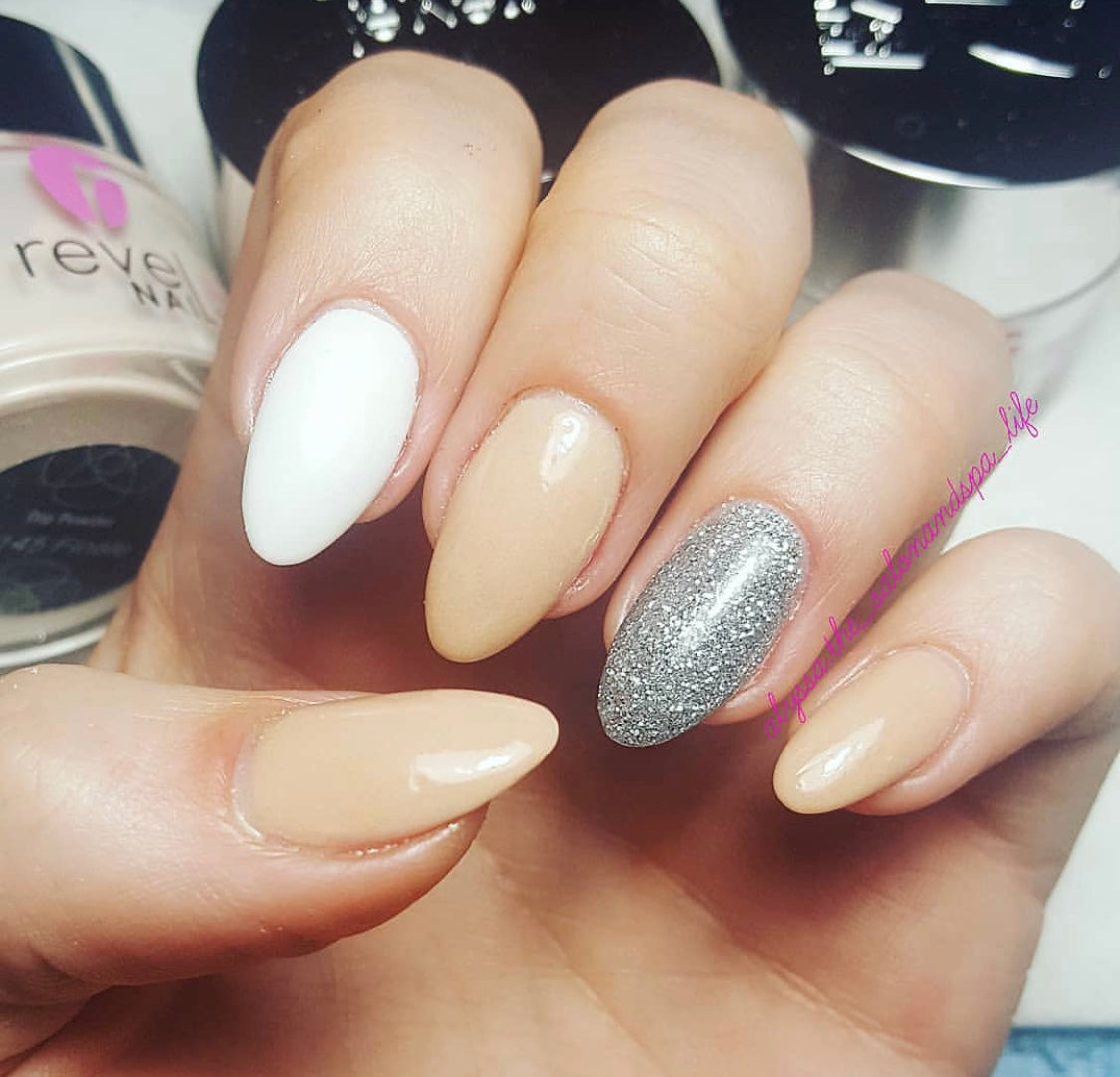The nail shape dilemma! Which would you choose? ▪️ Round ▫️ Almond  ▪️Stiletto ▫️Coffin Comment below 👇🏻 @tammytaylorzimbabwe | Instagram