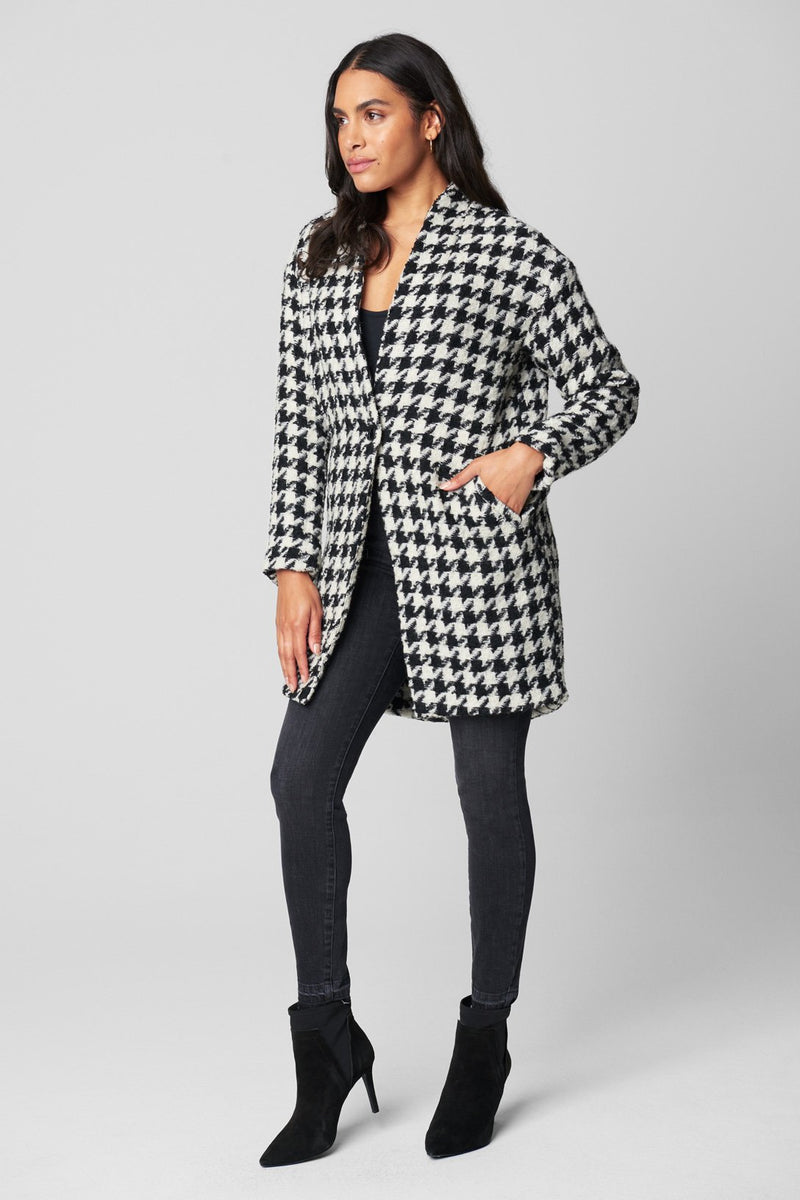 Blank NYC Houdstooth Printed Puffer Wrap Coat in Pure Emotions