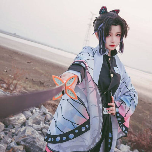 Kimetsu no Yaiba: Cosplay de Rengoku é flamejante