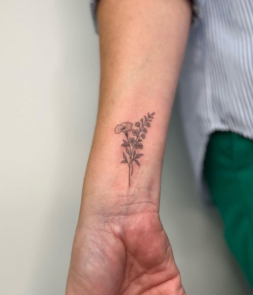 17 Classic Wrist Tattoo Ideas That Will Always Be Timeless — PHOTOS