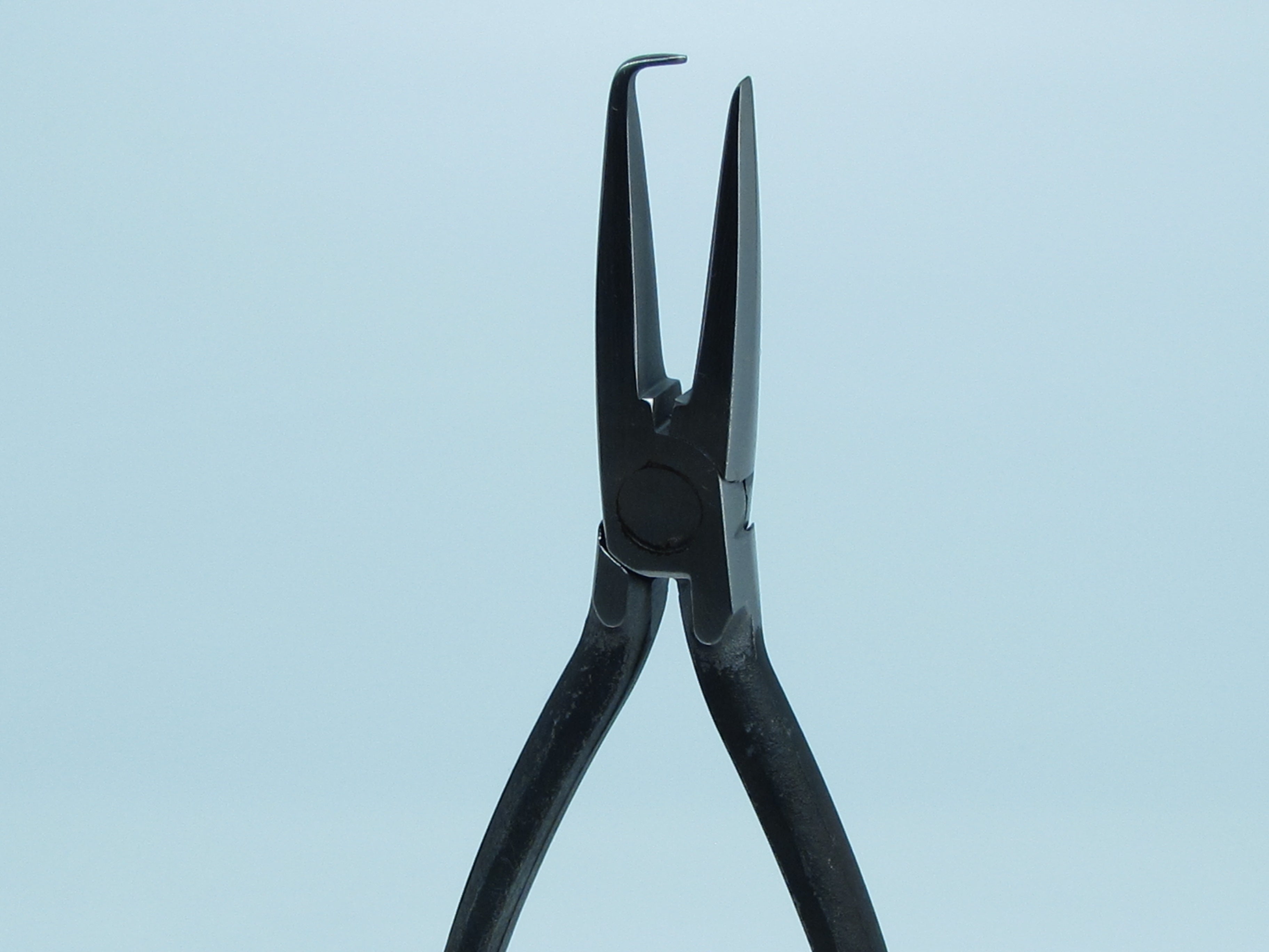 long neck needle nose pliers