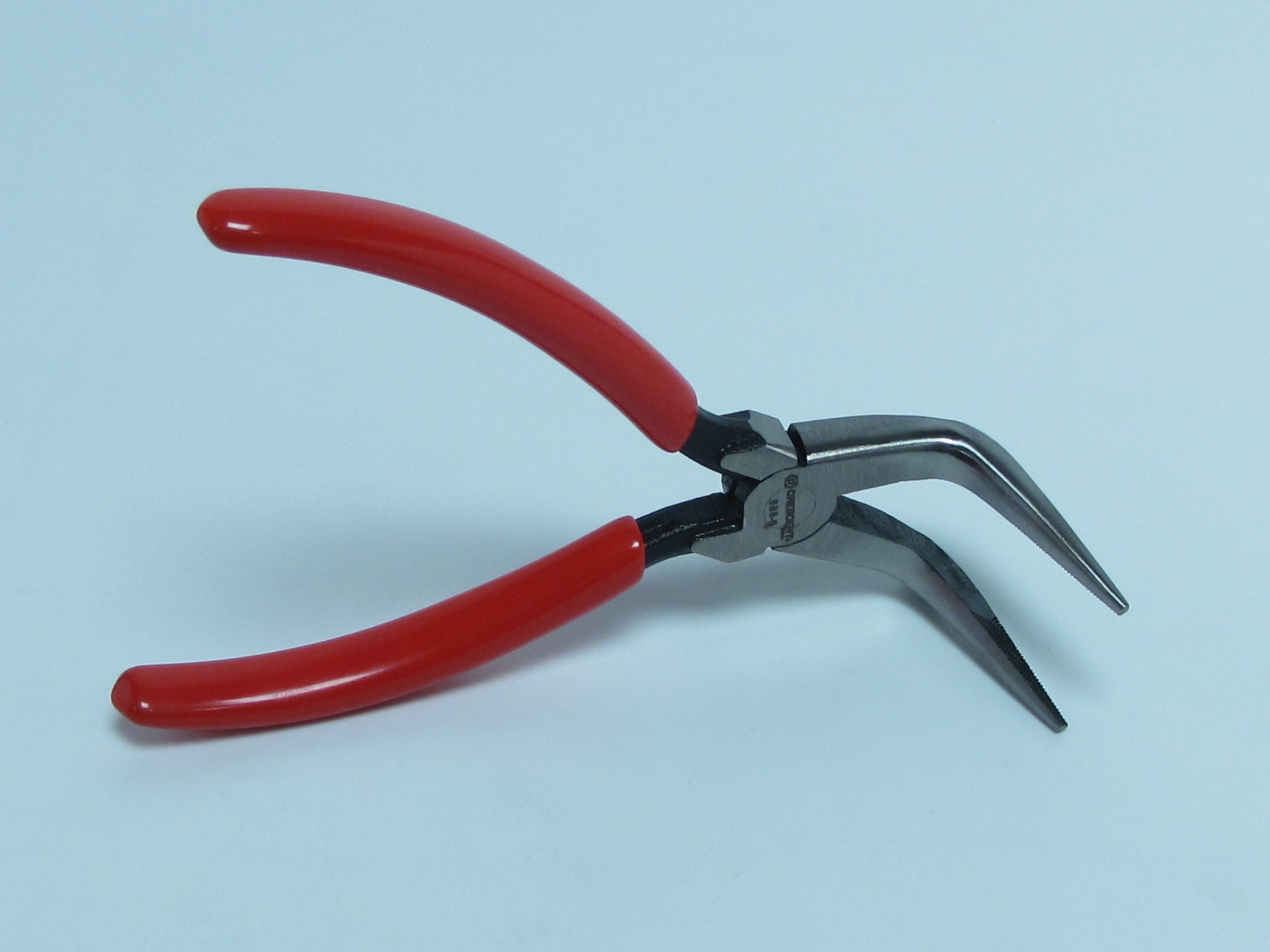 curved nose pliers