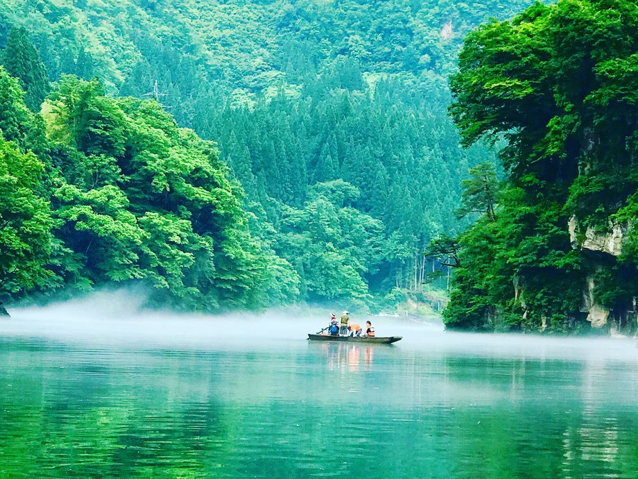 約100年ぶりに蘇らせた、奥会津の「天然炭酸水」を取り扱っています