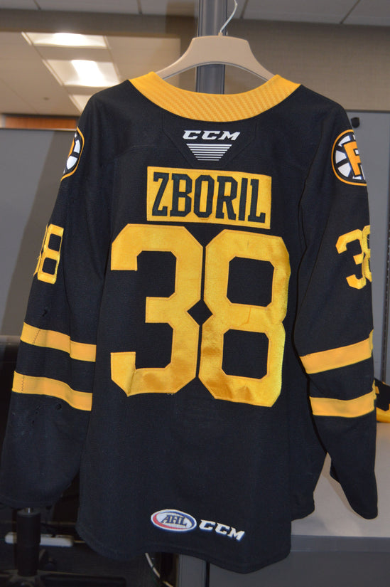 🚨Today & Tomorrow ONLY🚨 Get 20% OFF select player worn and autographed  #AHLBruins jerseys through this special Summer Sale! ➡️…